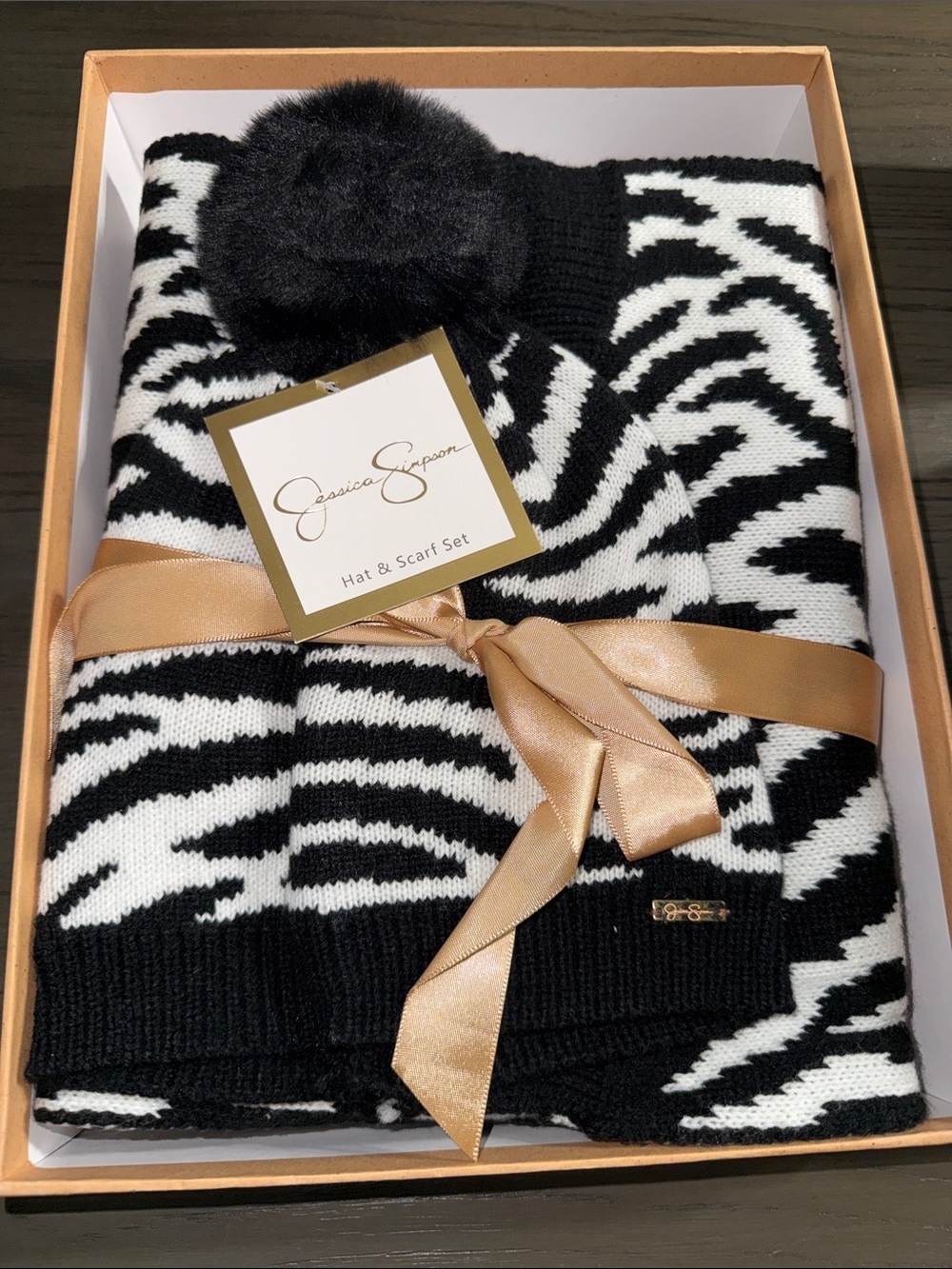 Jessica Simpson Scarf & Hat Set
